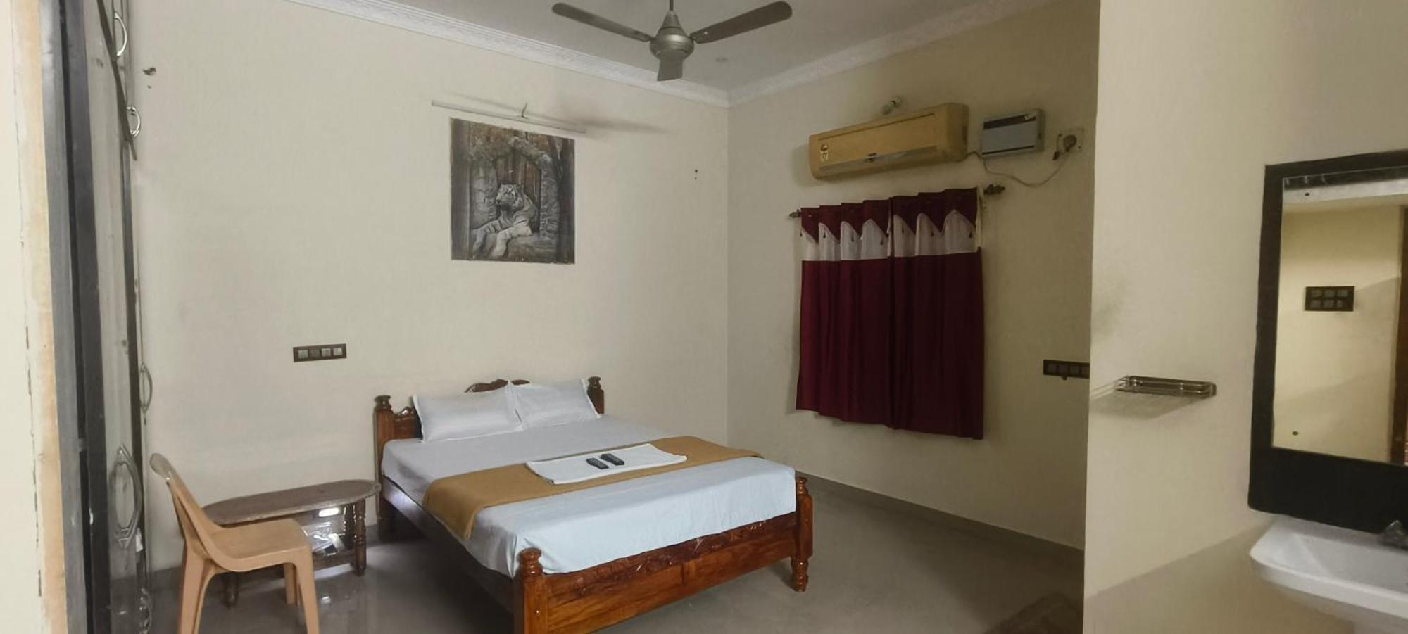 Hotel Mm 2*